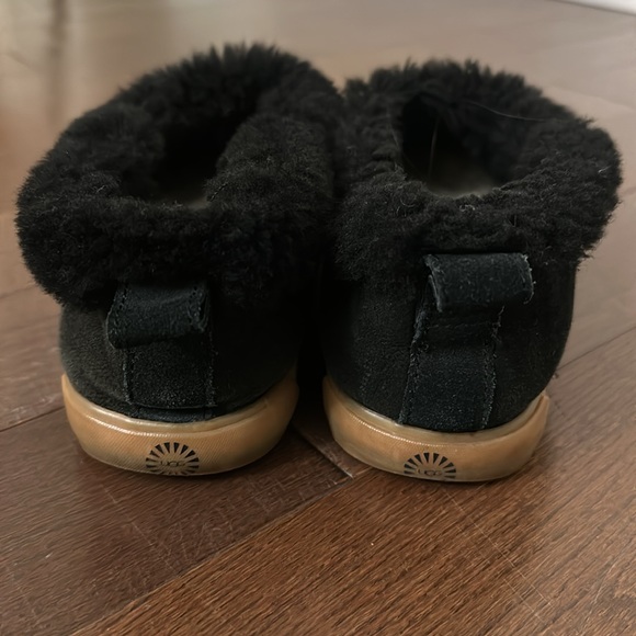 Ugg Slippers - Picture 3 of 5